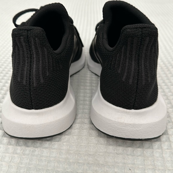 Adidas Black UBounce W size 6.5 US. Runs big.. Will Definitely fit size 7! - Picture 4 of 9